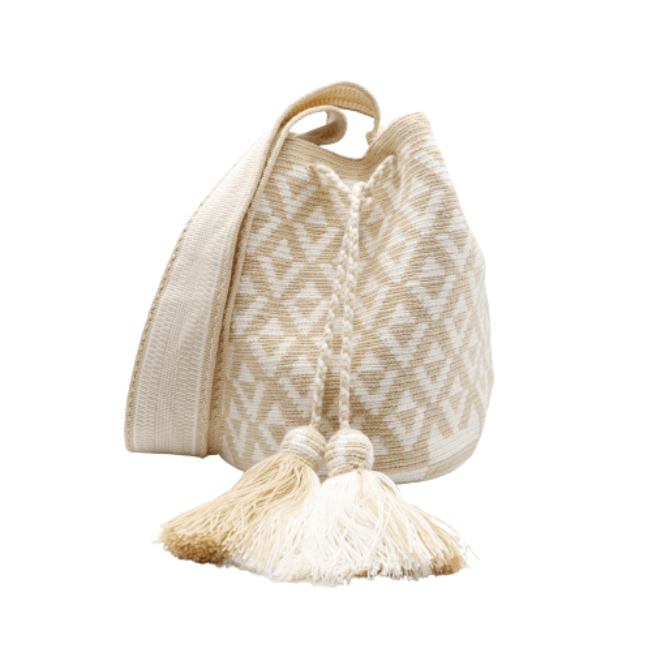 Experience the allure of our distinctive beige Wayuu bag featuring an exquisite design. This versatile and neutral accessory effortlessly enhances any outfit. Shop now and elevate your style with this must-have Wayuu bag.