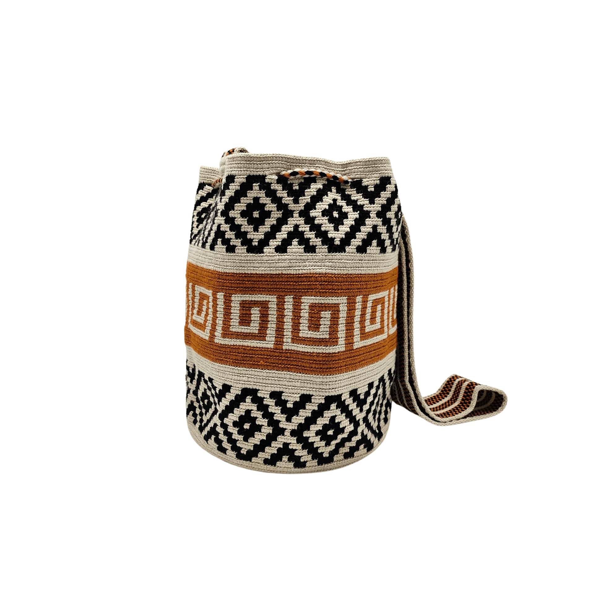 Handmade Wayuu bag in earth tones featuring a geometric design. The intricate patterns are skillfully woven with natural colors, creating a beautiful and functional piece of art. The bag showcases the traditional craftsmanship of the Wayuu artisans, blending cultural heritage with contemporary style.