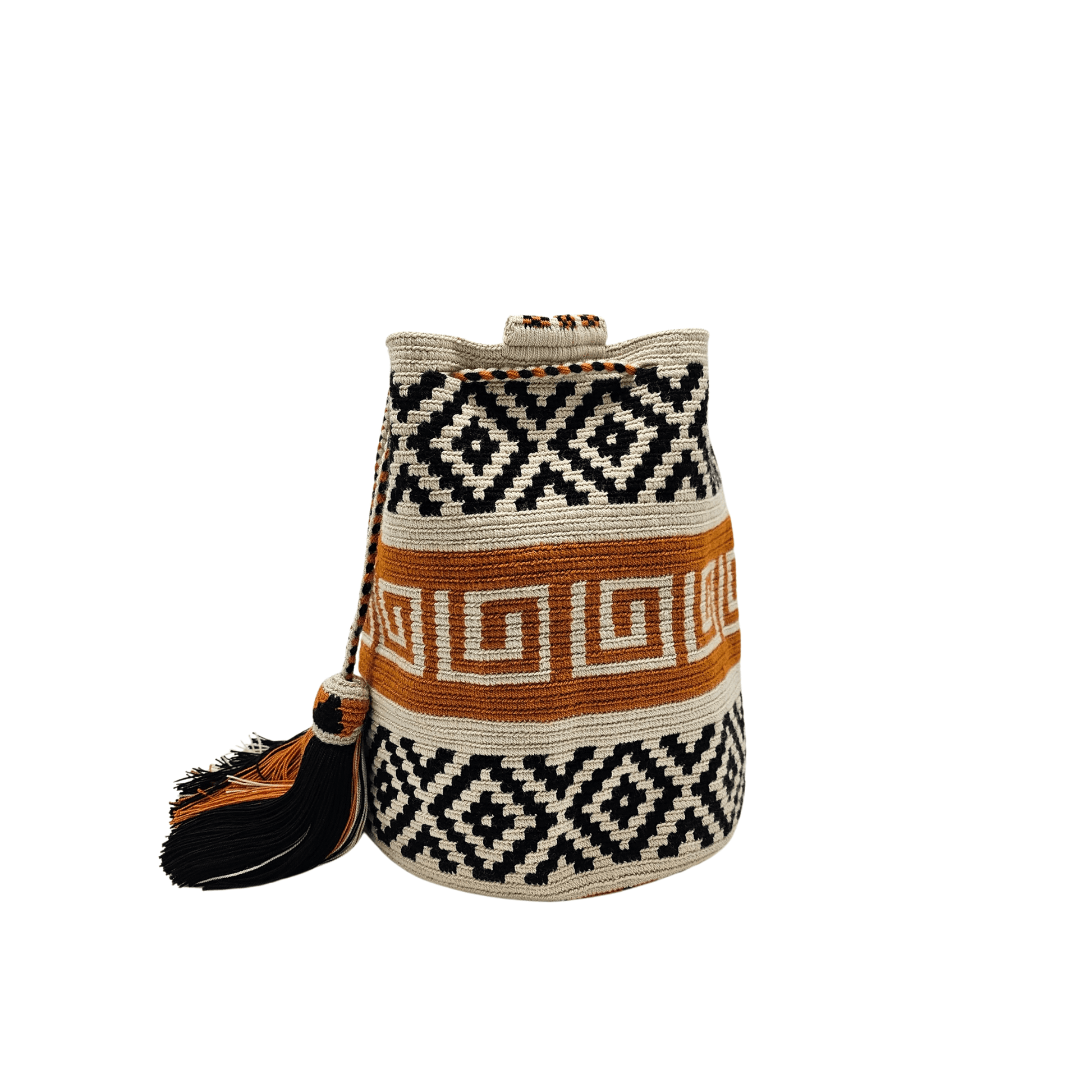 Handmade Wayuu bag in earth tones featuring a geometric design. The intricate patterns are skillfully woven with natural colors, creating a beautiful and functional piece of art. The bag showcases the traditional craftsmanship of the Wayuu artisans, blending cultural heritage with contemporary style.