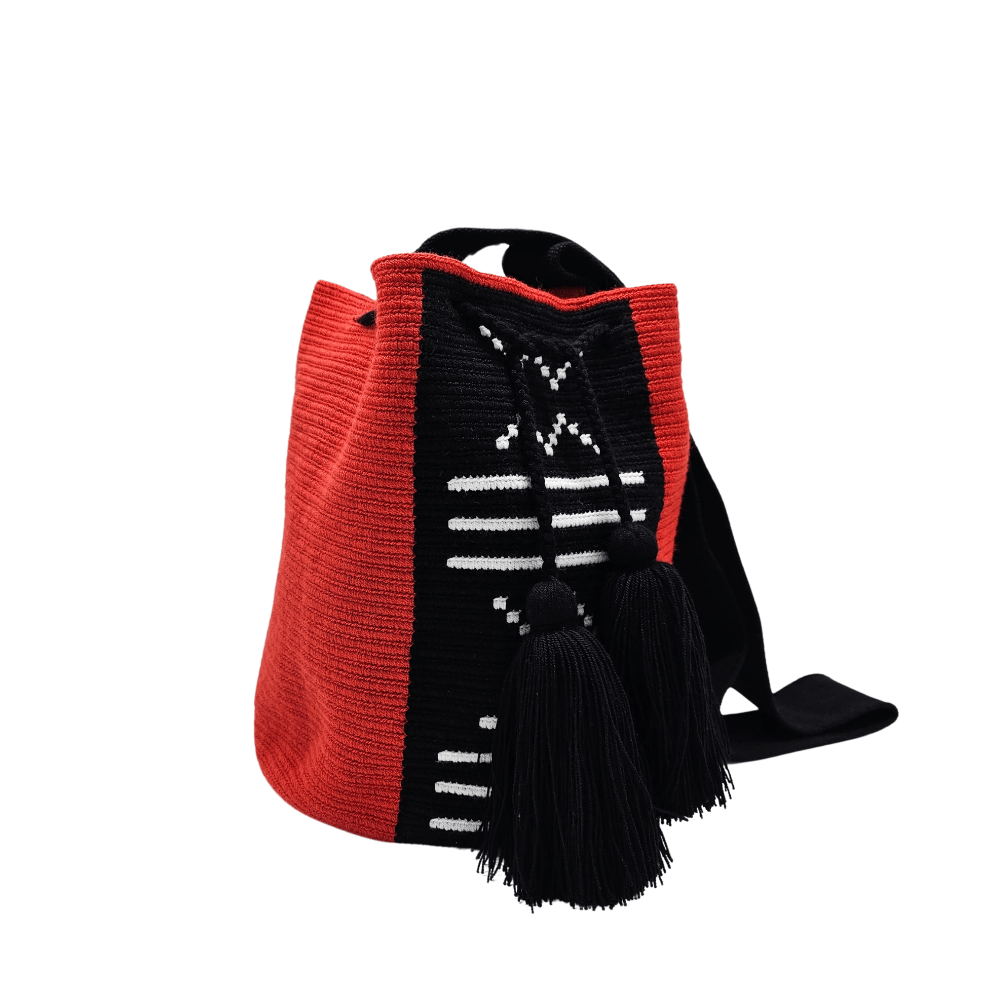 Handmade Wayuu bag by Wayuu artisans, this unique bag in black and red tones with a pre-Colombian geometric design is perfect for everyday use.