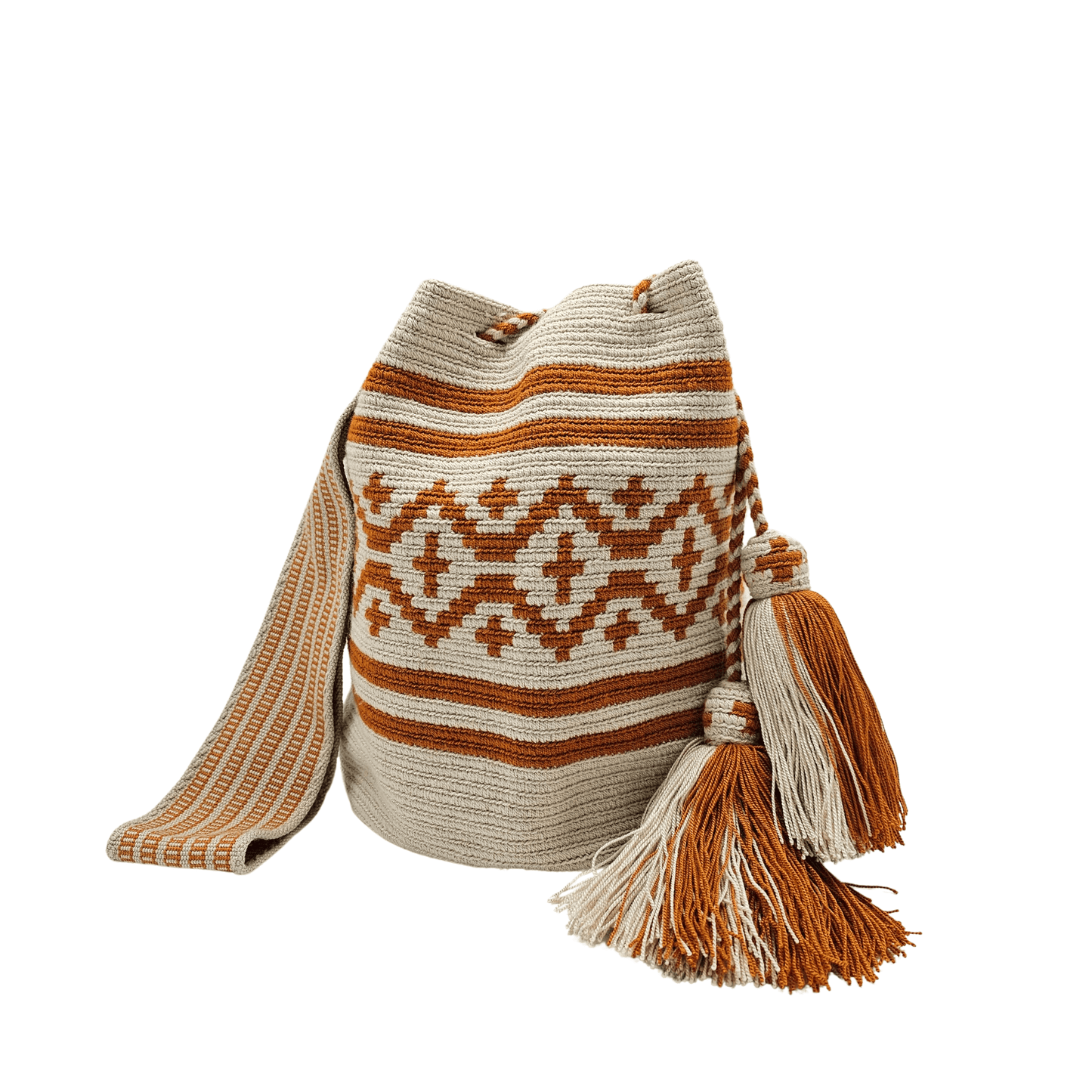 Handmade Wayuu bag by Wayuu artisans, this unique bag in beige and brown with geometric design is perfect for everyday use and any season. Made by Origin Colombia